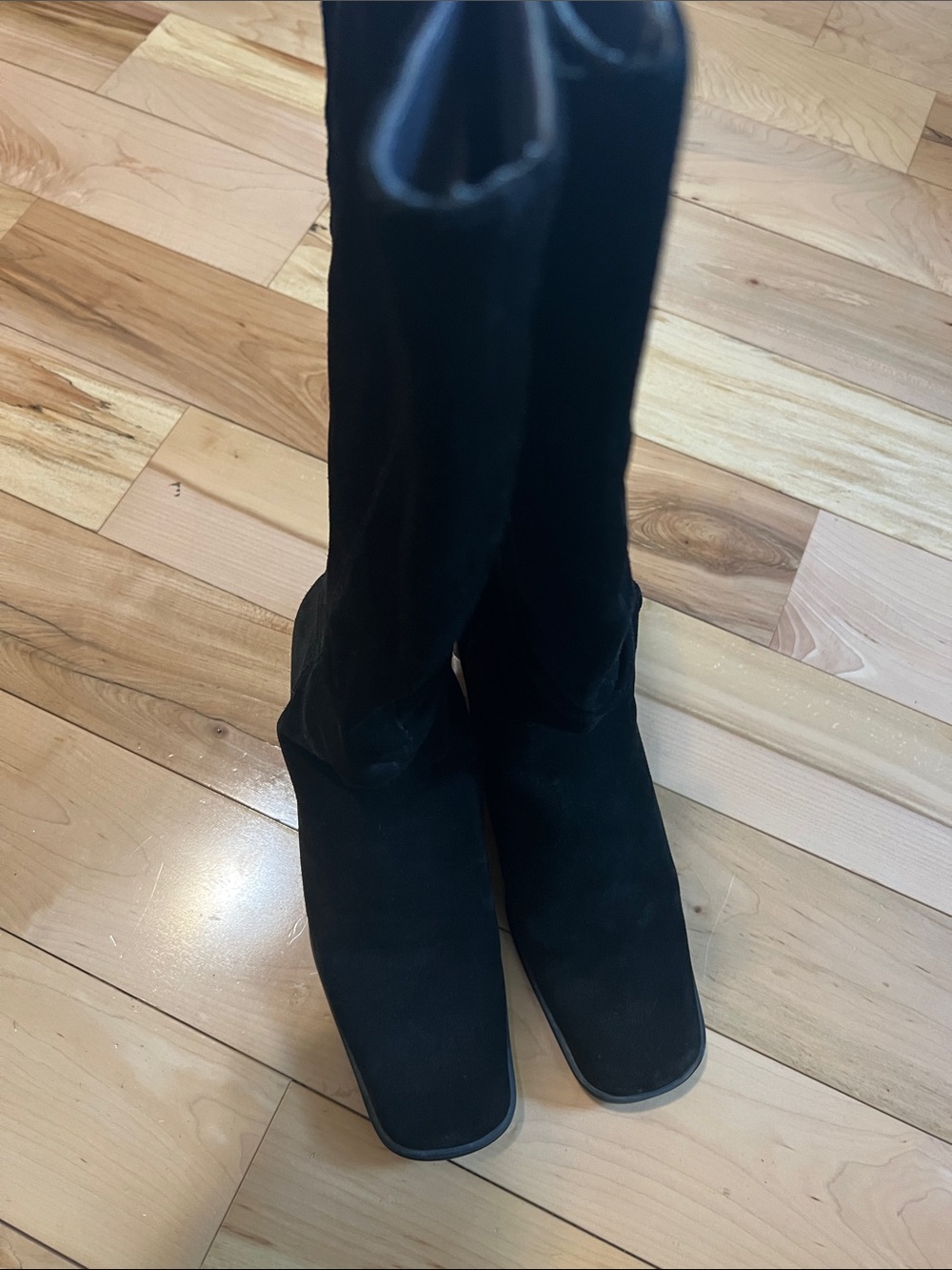 Ann Marino Black Suede Knee-High Heeled Boots - Picture 3 of 17